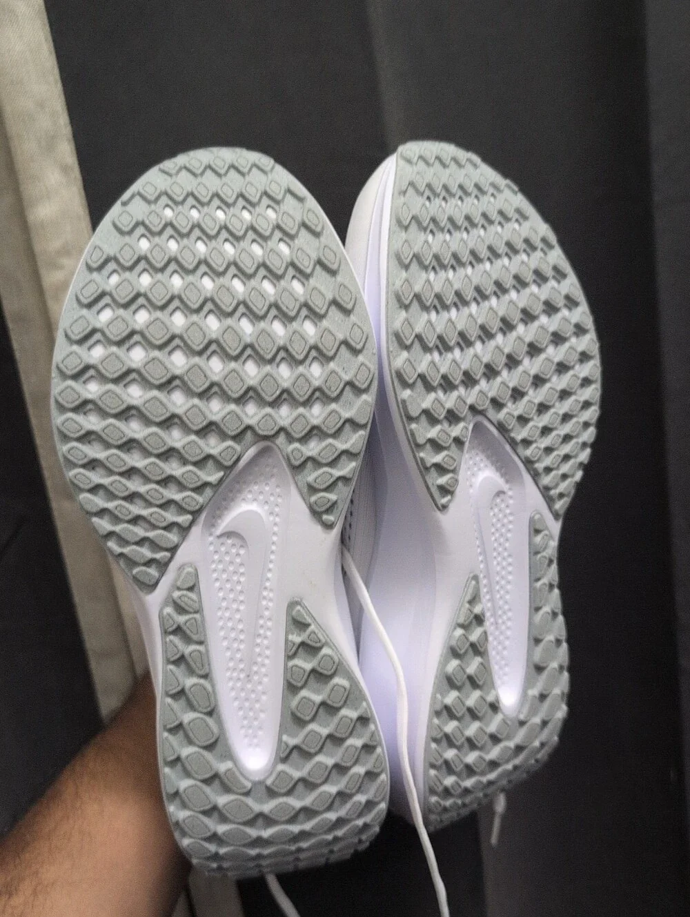 Nike lightweight white